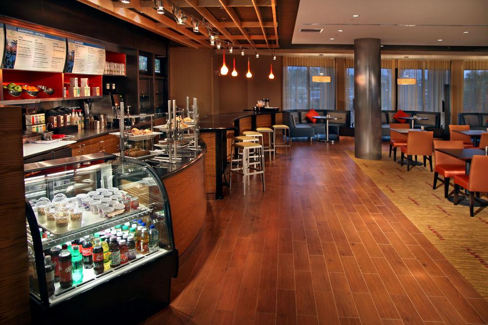 Courtyard By Marriott Stuart Hotel Екстериор снимка