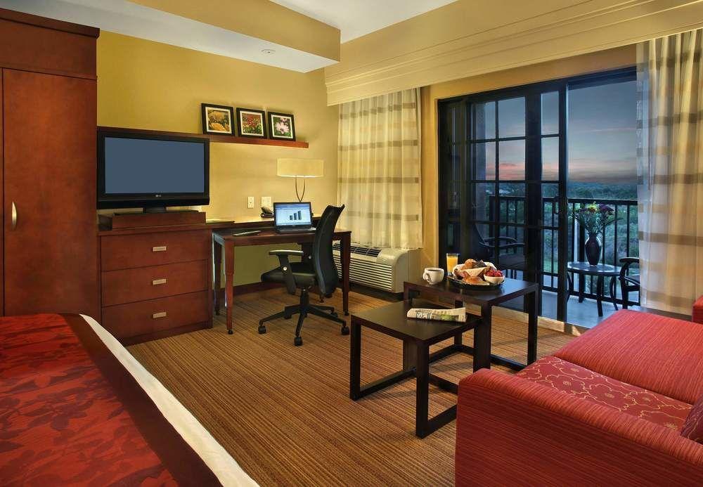 Courtyard By Marriott Stuart Hotel Екстериор снимка