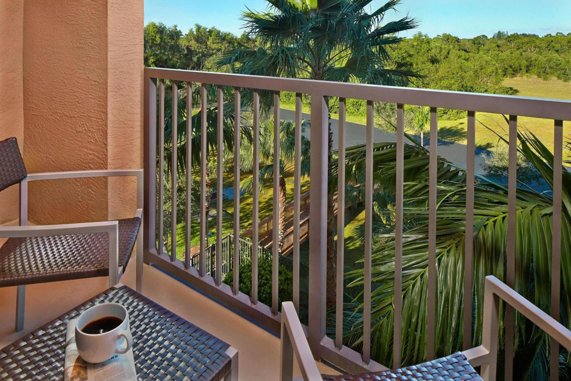 Courtyard By Marriott Stuart Hotel Екстериор снимка