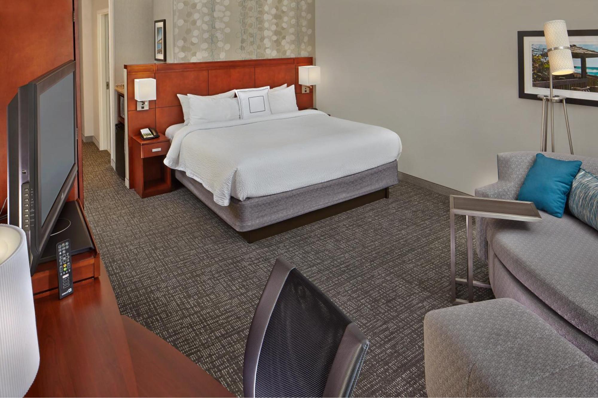 Courtyard By Marriott Stuart Hotel Екстериор снимка