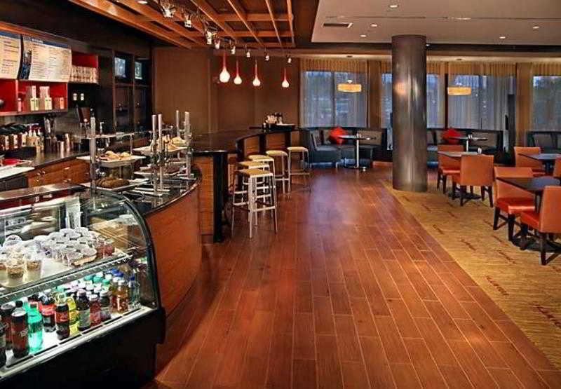 Courtyard By Marriott Stuart Hotel Екстериор снимка